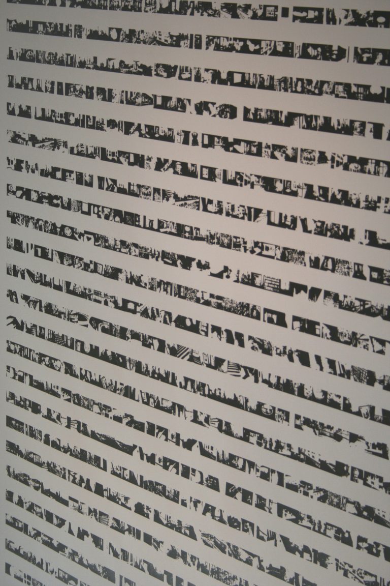 musee_art_deco.rtf
Impression numérique sur bâche - 304 X 140 cm - 2016 - Collection Bibliothèque Nationale de France, Paris.
Pièce réalisée spécialement pour l'exposition Le contemporain dessiné, 
Musée des arts décoratifs, Paris.
